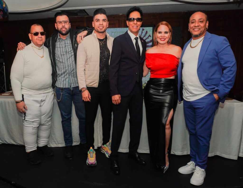Bonny Cepeda con más de 200 artistas en escena en celebración 40 aniversario