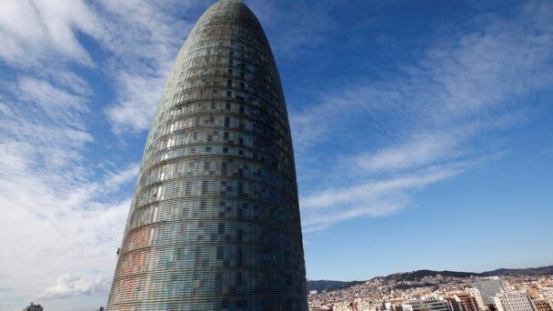 Primera sentencia contra la subcontrata de Meta en Barcelona por daños mentales a un empleado