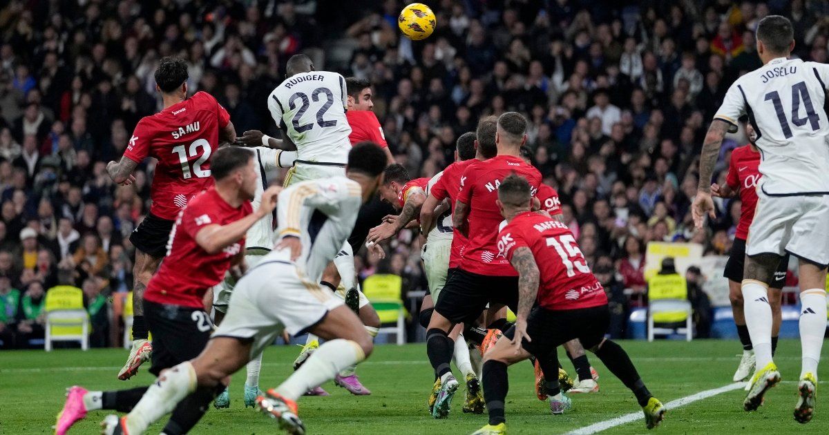 Real Madrid derrota al Mallorca y finaliza la primera vuelta en la cima Real Madrid derrota al Mallorca y finaliza la primera vuelta en la cima