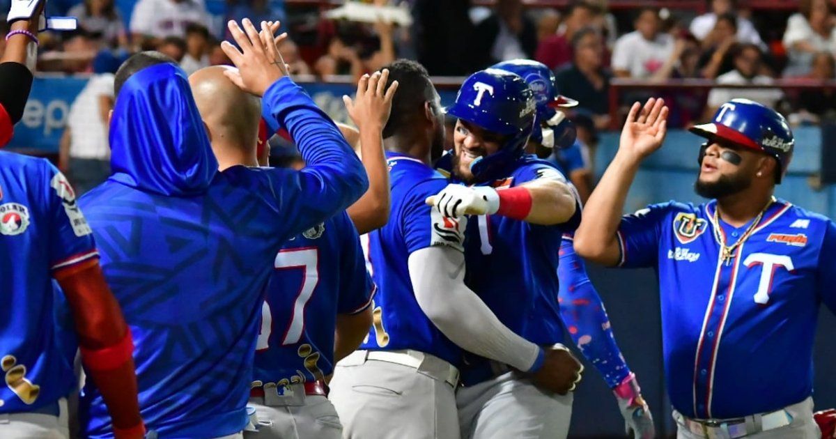 Tiburones de La Guaira vuelve a la gran final de la LVBP Tiburones de La Guaira vuelve a la gran final de la LVBP