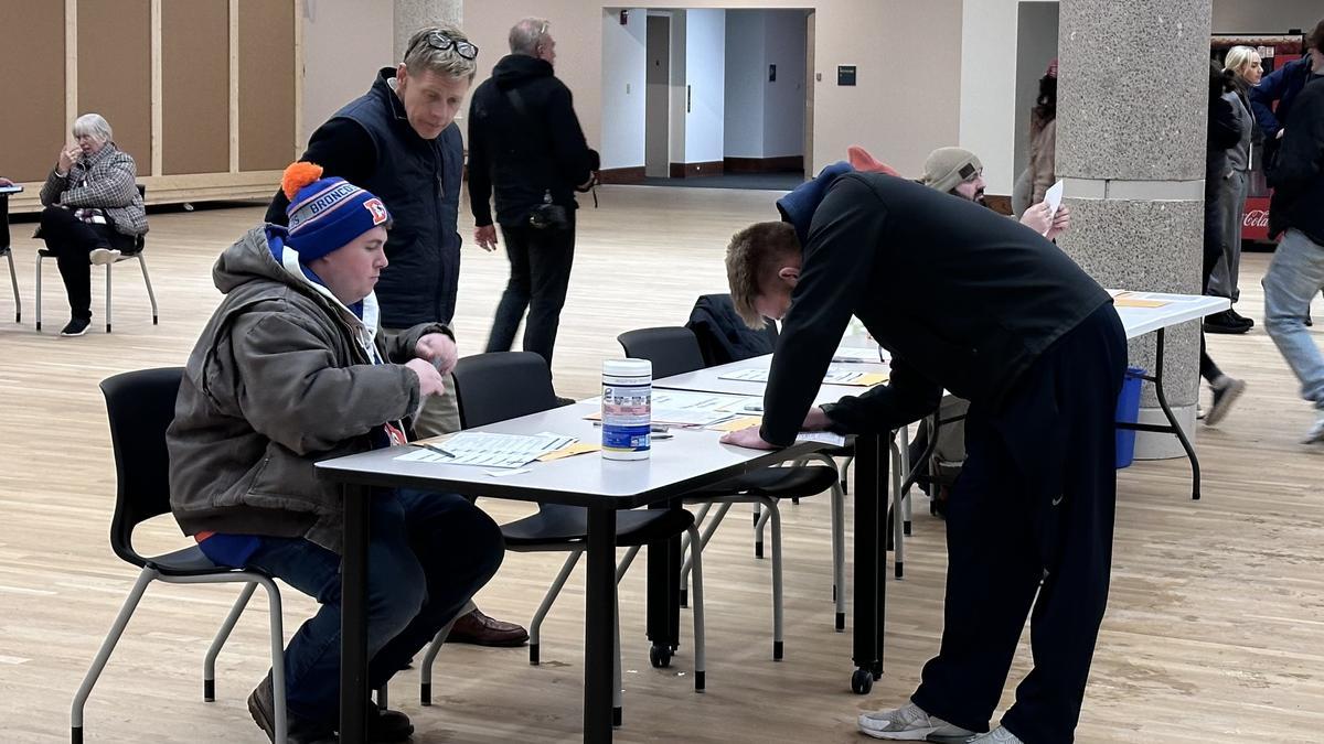 Trump arrasa en los caucus de Iowa Trump arrasa en los caucus de Iowa