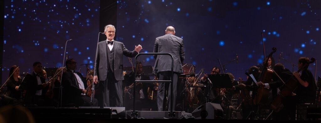 Andrea Bocelli deslumbra en noche de ensueño en RD