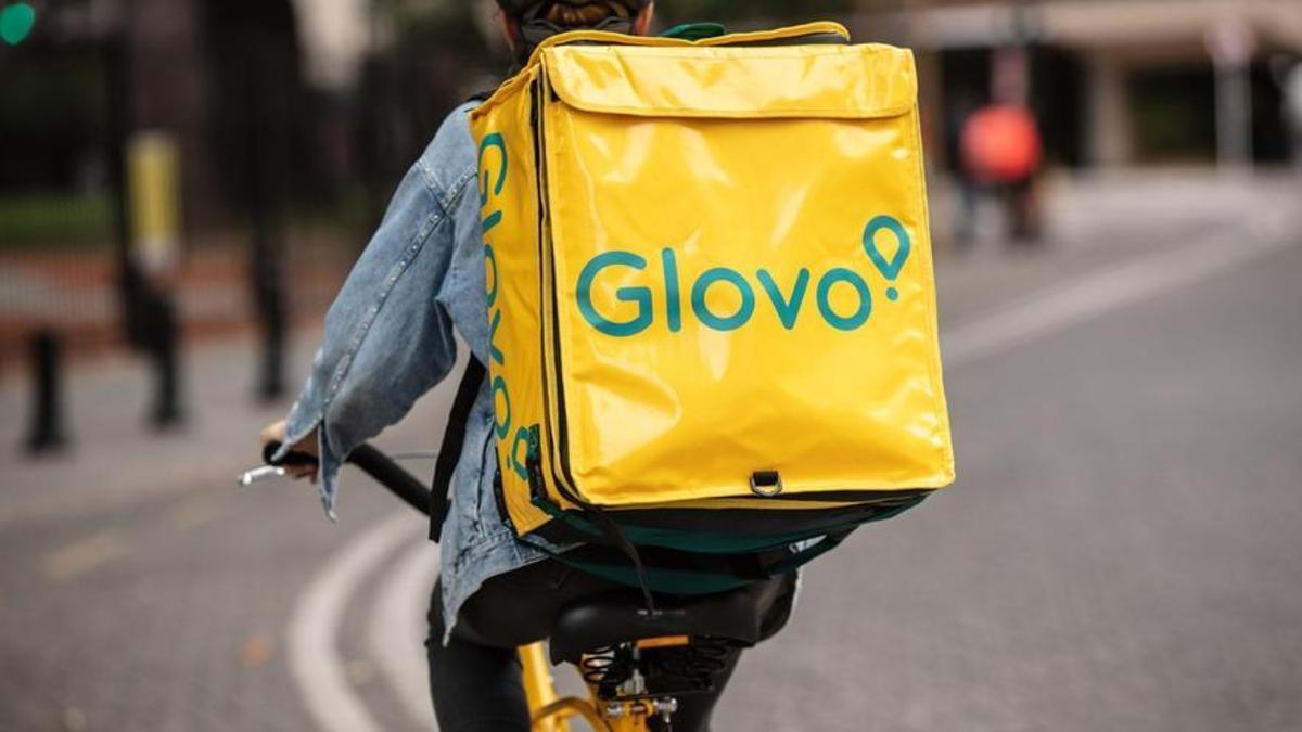 Multa a Glovo con 550.000 euros por violar la privacidad de los repartidores Multa a Glovo con 550.000 euros por violar la privacidad de los repartidores