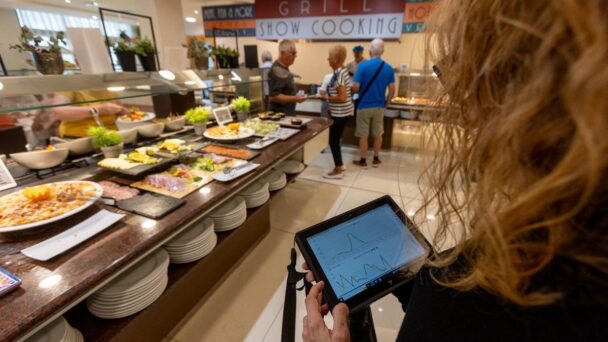 La Inteligencia Artificial revoluciona el trabajo en los hoteles