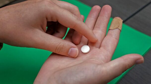 Más de 6 de cada 10 abortos en EEUU el año pasado se realizaron con fármacos, según investigación