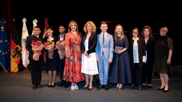 Unión Europea y Fundación Sinfonía realizan ceremonia de premiación y concierto