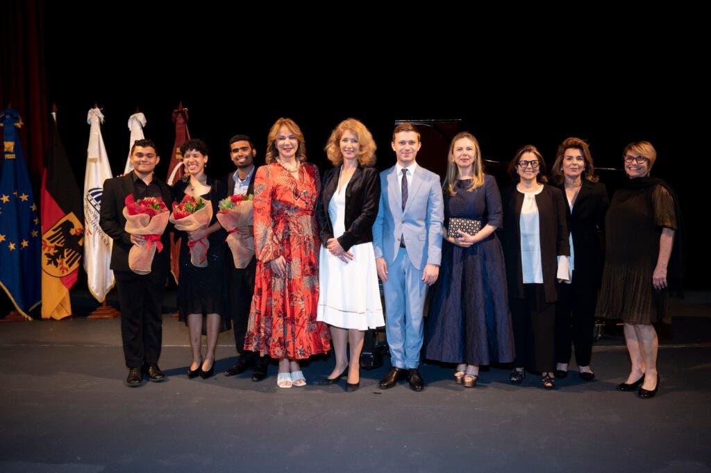 Unión Europea y Fundación Sinfonía realizan ceremonia de premiación y concierto Unión Europea y Fundación Sinfonía realizan ceremonia de premiación y concierto