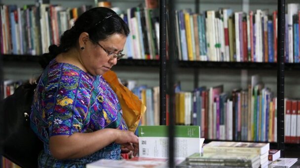 Cómo prevenir el alzhéimer a través de la lectura