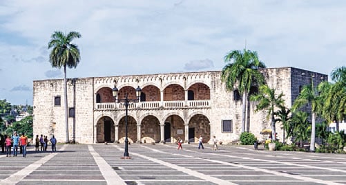 Diversas plazas que enriquecen la histórica Ciudad Colonial