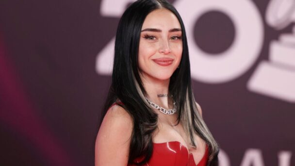 Nicki Nicole deja aflorar sus sentimientos a ritmo de cumbia