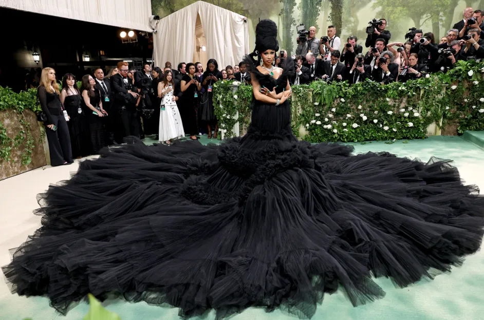 Cardi B, Shakira, Karol G, Rauw Alejandro… los latinos arrasan en la Met Gala Cardi B, Shakira, Karol G, Rauw Alejandro… los latinos arrasan en la Met Gala