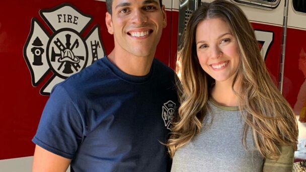 Dominicano Orel De la Mota conquista corazones en «The Baxters»