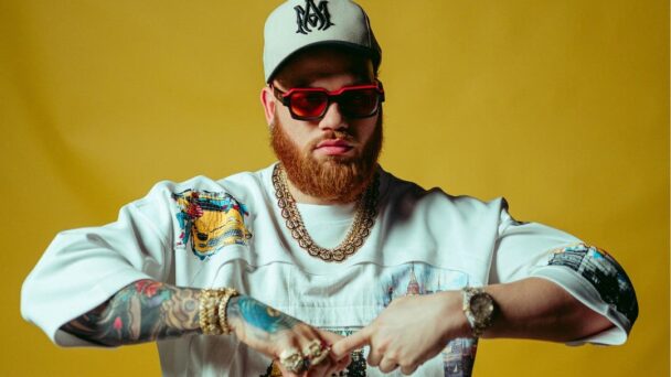 Miky Woodz rechaza seguir la moda de la música urbana en su nuevo álbum, ‘Built Different’