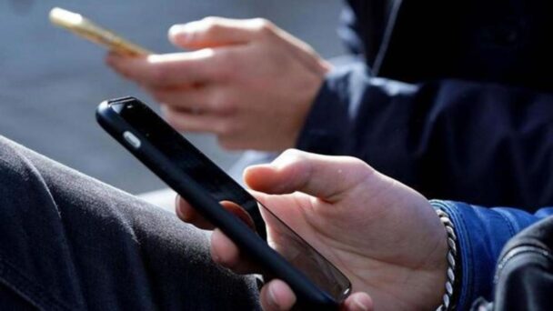 Revelan que las aplicaciones móviles comparten datos privados 'sin que el usuario lo sepa'