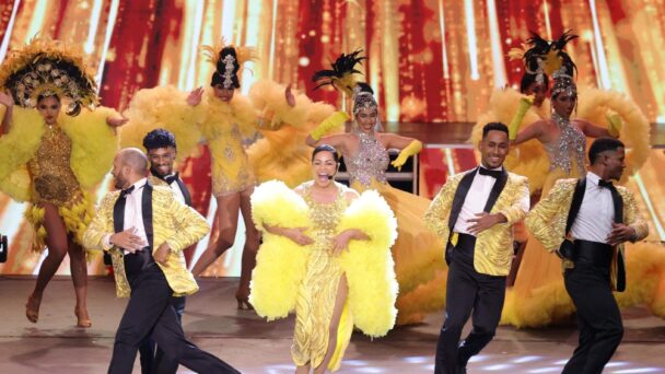 La González vuelve a brillar con su show de humor en el Jaragua