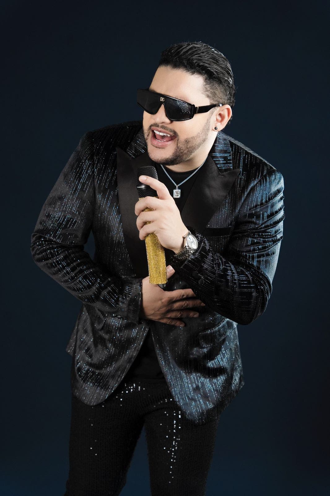 Rafely Rosario triunfa en la radio nacional con “Te presumo”