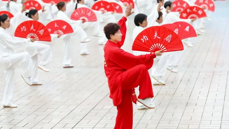 «Una actividad perfecta para el resto de tu vida»: los beneficios del Tai Chi para la salud (según Harvard) «Una actividad perfecta para el resto de tu vida»: los beneficios del Tai Chi para la salud (según Harvard)