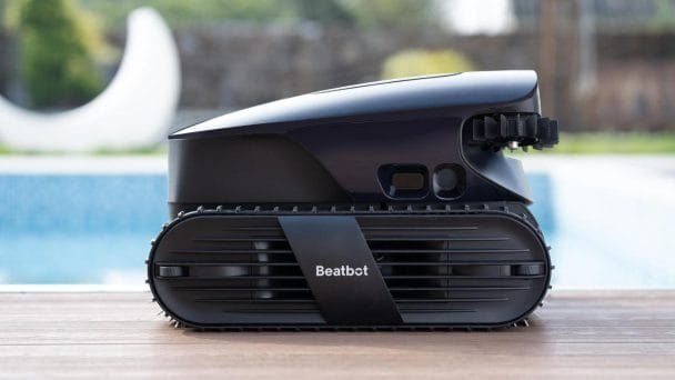 Beatbot presenta el limpiapiscinas  inteligente AquaSense 2 Ultra
