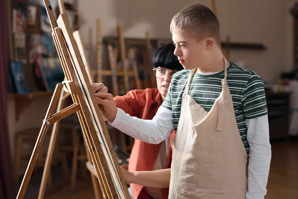 Arte y emoción: Jóvenes con discapacidad transforman su realidad en taller vivencial "Colores del Alma" Arte y emoción: Jóvenes con discapacidad transforman su realidad en taller vivencial "Colores del Alma"