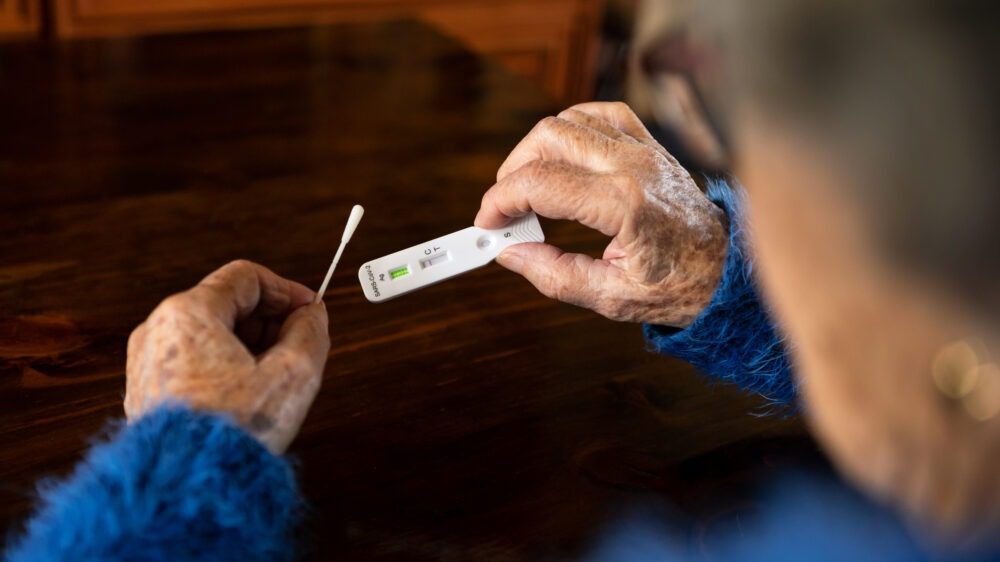 Aumentan las infecciones y reaparecen casos leves de Covid-19