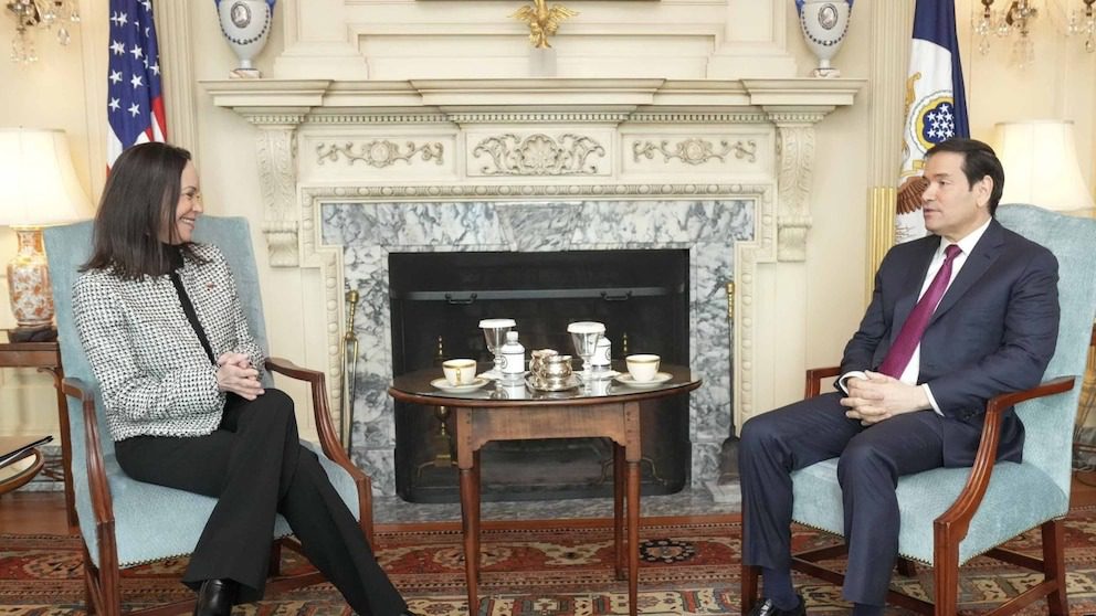 María Corina Machado se reúne con Marco Rubio y llama a una “transición real” para Venezuela