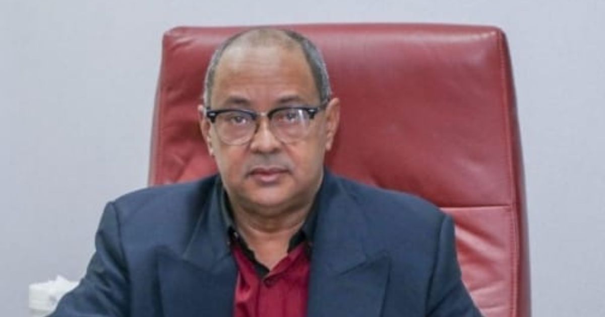 SALUD BAJO SOSPECHA: SEÑALAN AL DIRECTOR REGIONAL DEL VALLE POR PRESUNTO SAQUEO SALUD BAJO SOSPECHA: SEÑALAN AL DIRECTOR REGIONAL DEL VALLE POR PRESUNTO SAQUEO