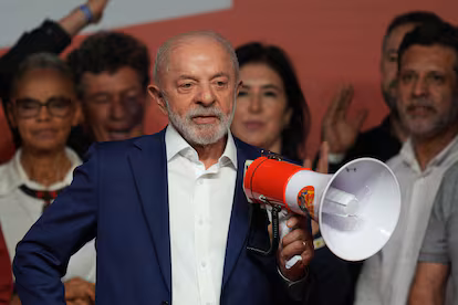 Lula amplía su ventaja y supera el 51 % con el 76 % de los votos escrutados en Brasil Lula amplía su ventaja y supera el 51 % con el 76 % de los votos escrutados en Brasil